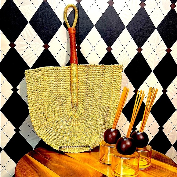 Set of 3 Handwoven African Bolga Fans – Natural Rattan Wall Art or Body Fans - Picture 6 of 15